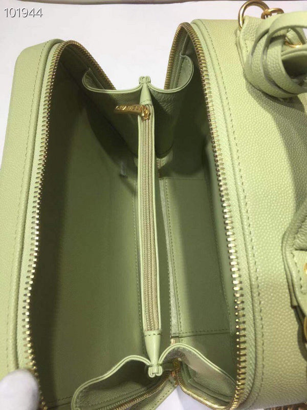 Dragons Bags Detail