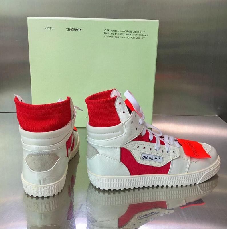 Dragons Bags Detail