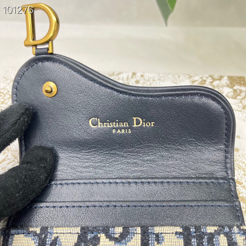 Dragons Bags Detail