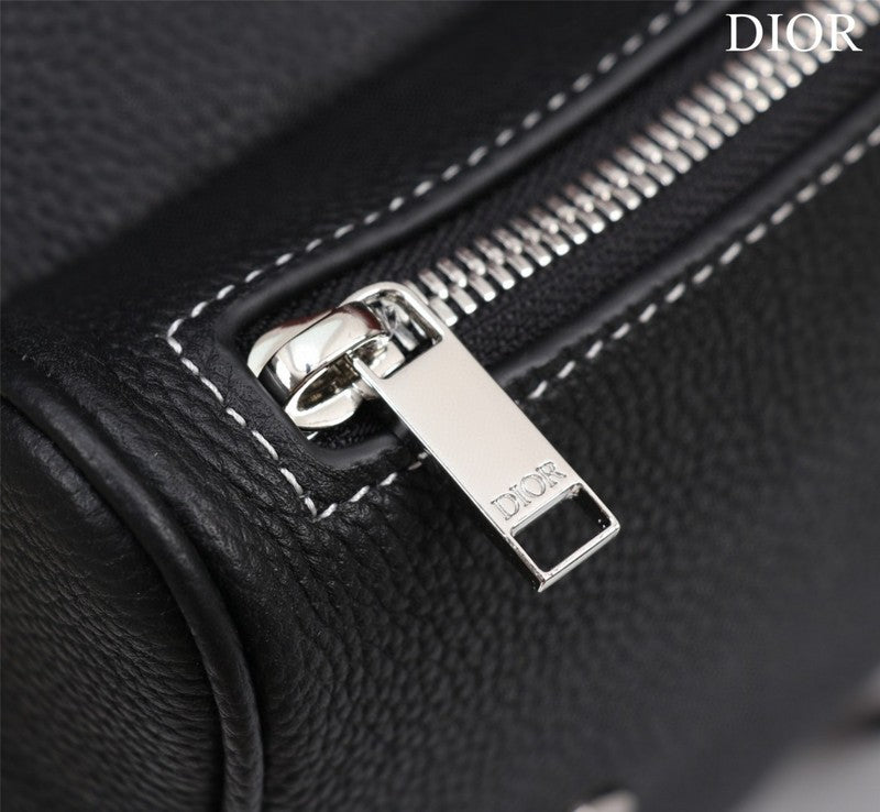 Dragons Bags Detail