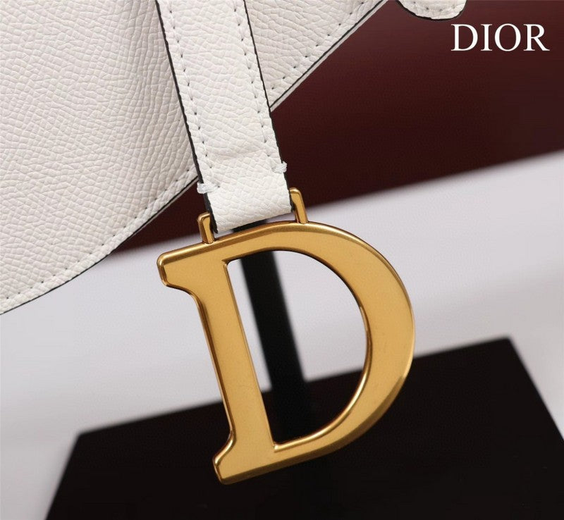 Dragons Bags Detail