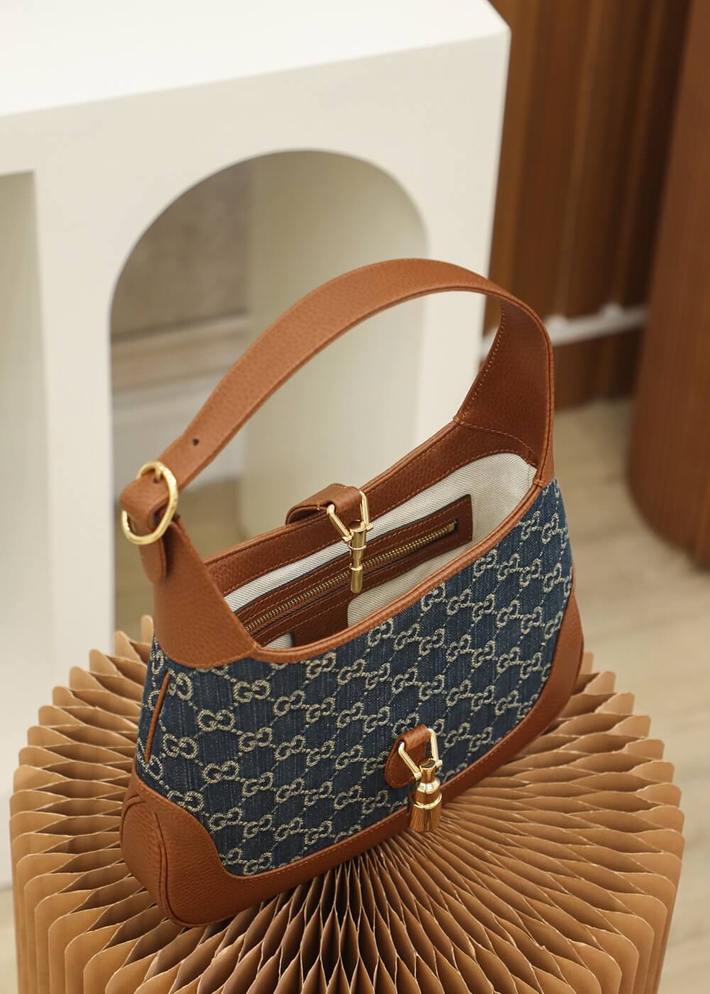 VBS 637092 subaxillary bag Leather brown blue canvas