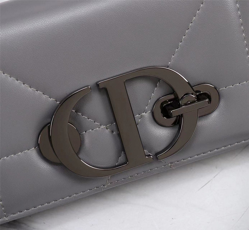 Dragons Bags Detail