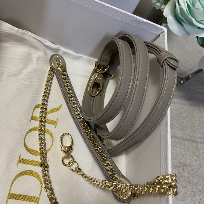 Dragons Bags Detail