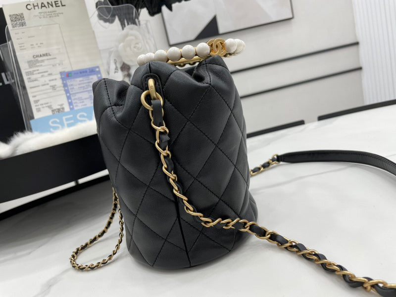 Dragons Bags Detail