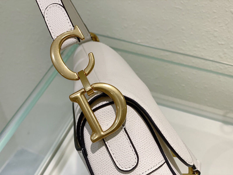 Dragons Bags Detail