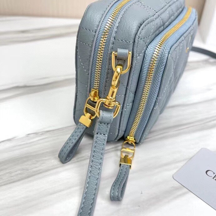 Dragons Bags Detail