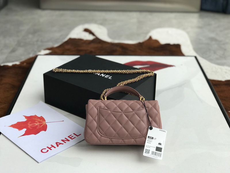 Dragons Bags Detail