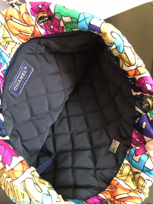 Dragons Bags Detail
