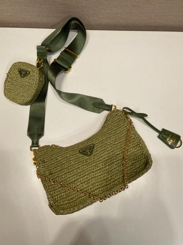Dragons Bags Bags

 - PD Bags - 017
