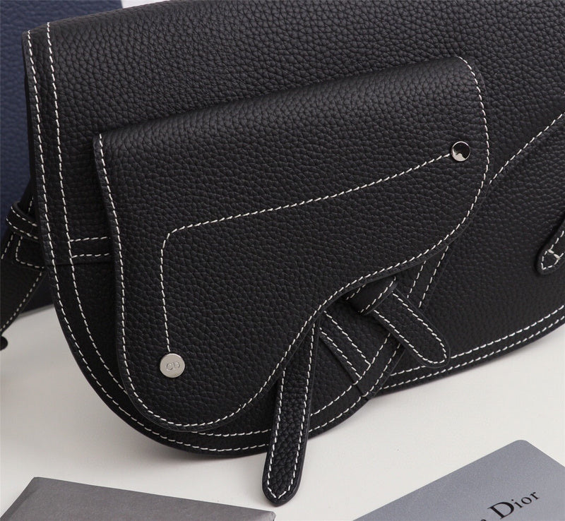 Dragons Bags Detail