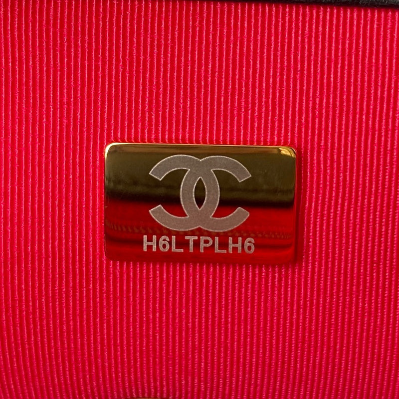 Dragons Bags Detail
