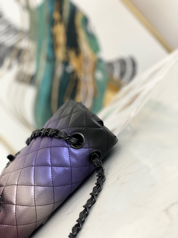 Dragons Bags Detail
