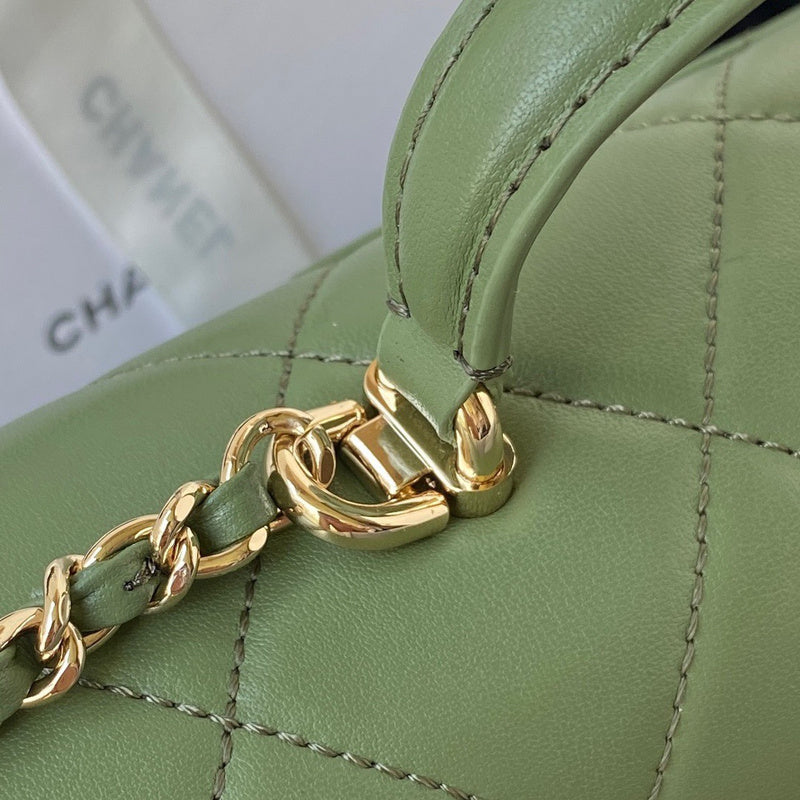 Dragons Bags Detail