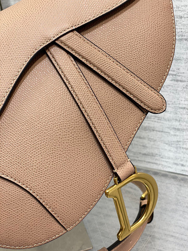 Dragons Bags Detail
