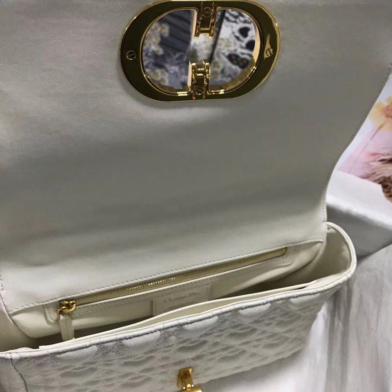 Dragons Bags Detail