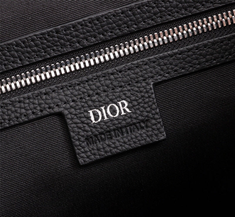 Dragons Bags Detail