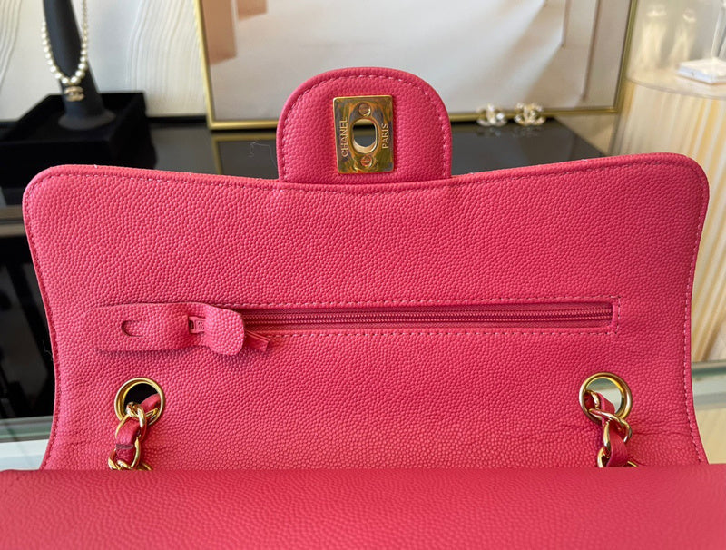 Dragons Bags Detail