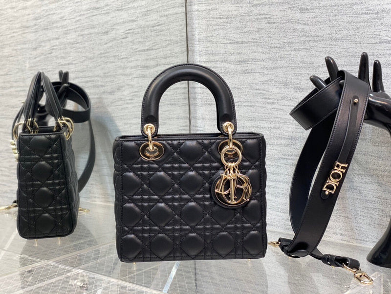 Dragons Bags Detail