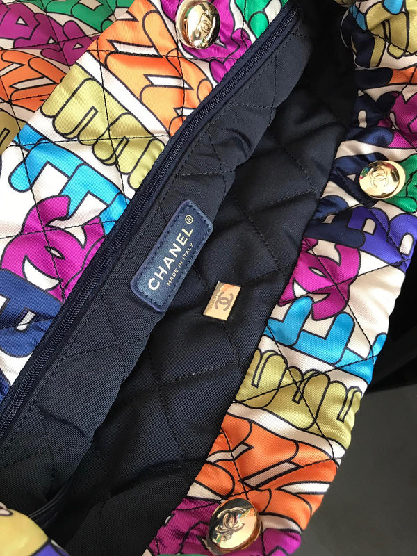 Dragons Bags Detail