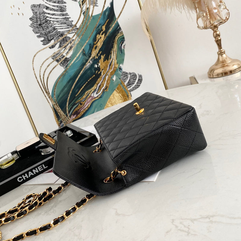 Dragons Bags Detail
