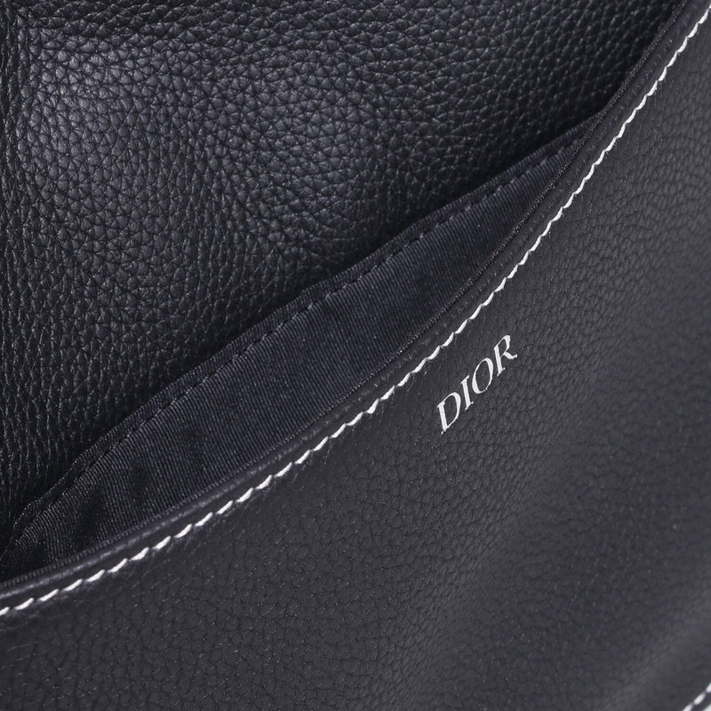 Dragons Bags Detail