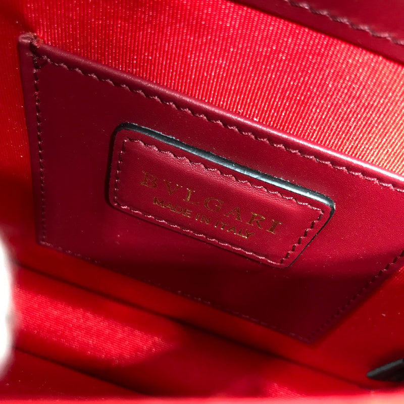 Dragons Bags Detail