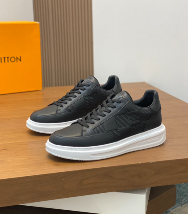 Dragons Bags Detail