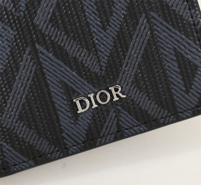 Dragons Bags Detail