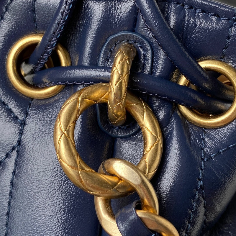 Dragons Bags Detail