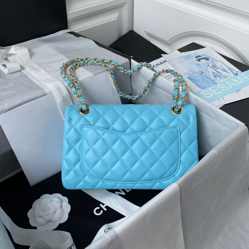 Dragons Bags Detail