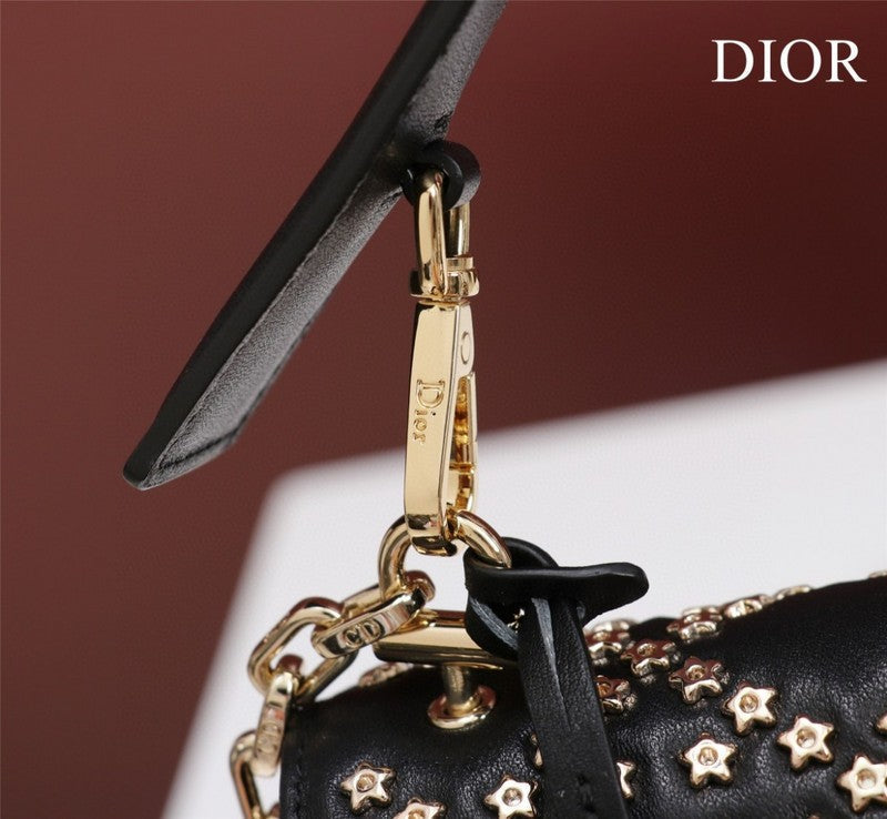 Dragons Bags Detail