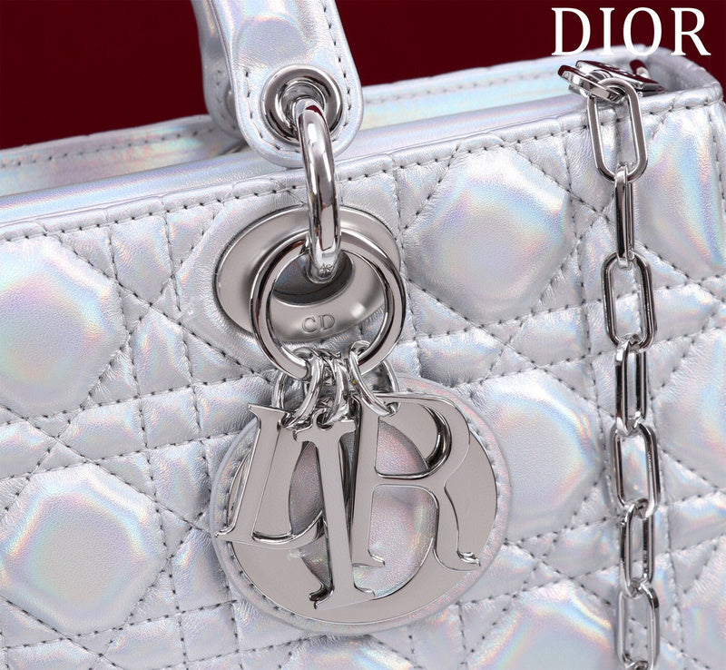 Dragons Bags Detail