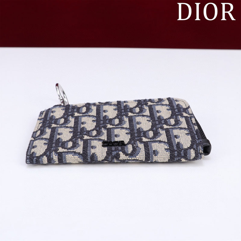 Dragons Bags Detail