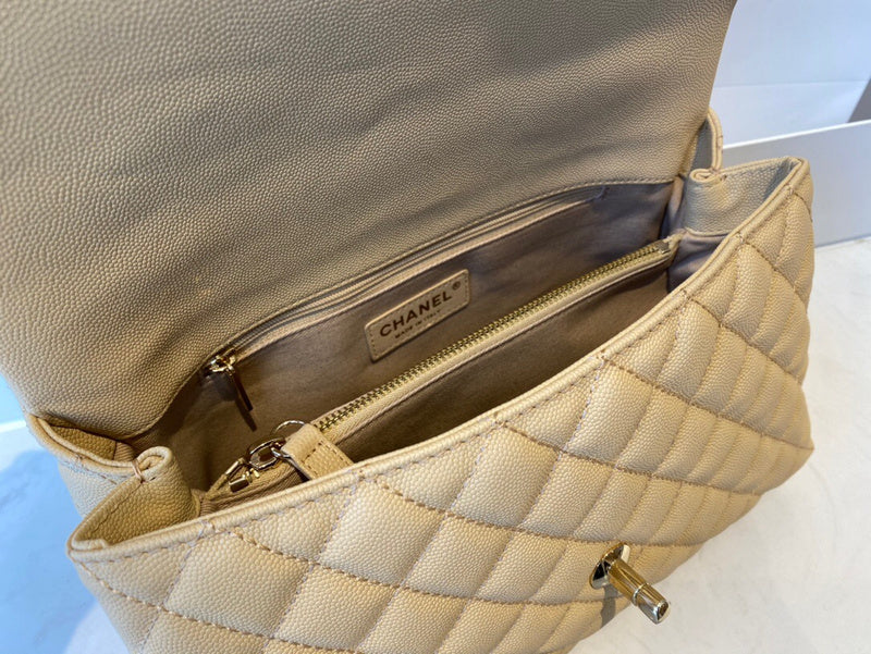 Dragons Bags Detail