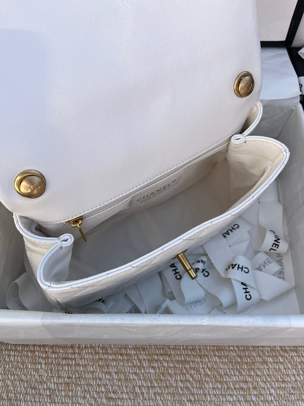 Dragons Bags Detail