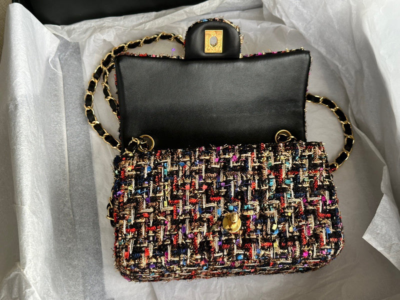 Dragons Bags Detail