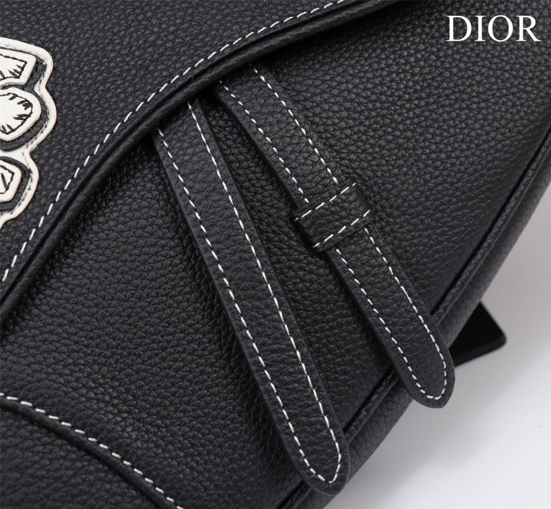 Dragons Bags Detail