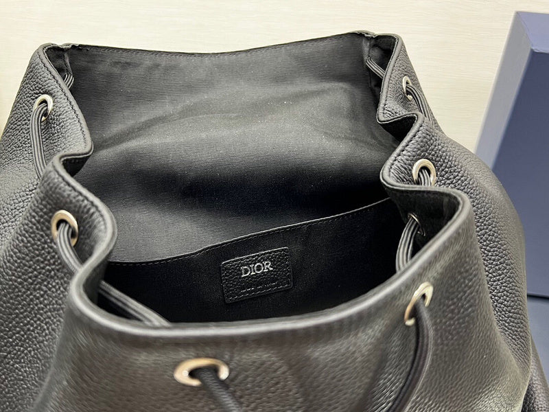 Dragons Bags Detail