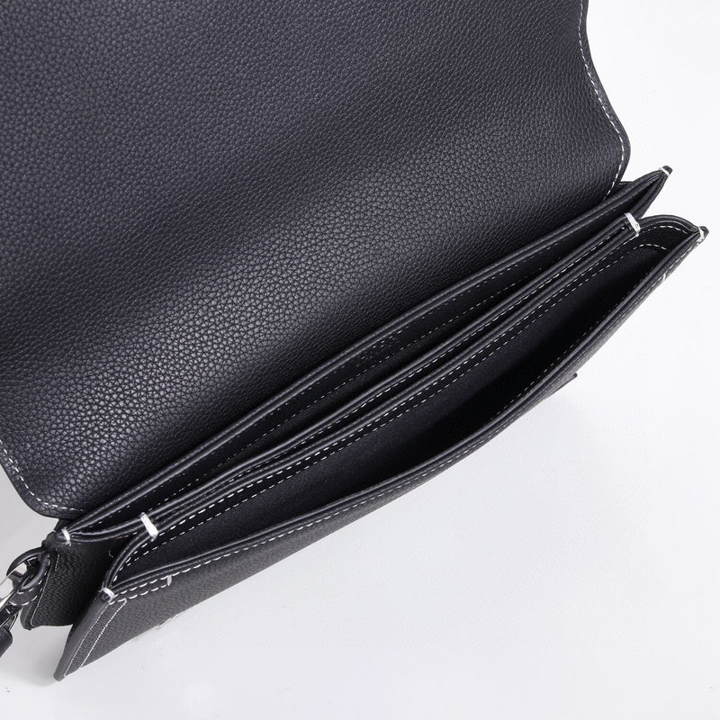 Dragons Bags Detail