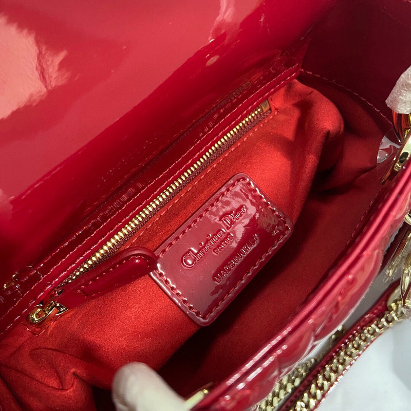 Dragons Bags Detail