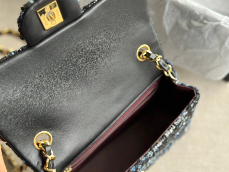 Dragons Bags Detail