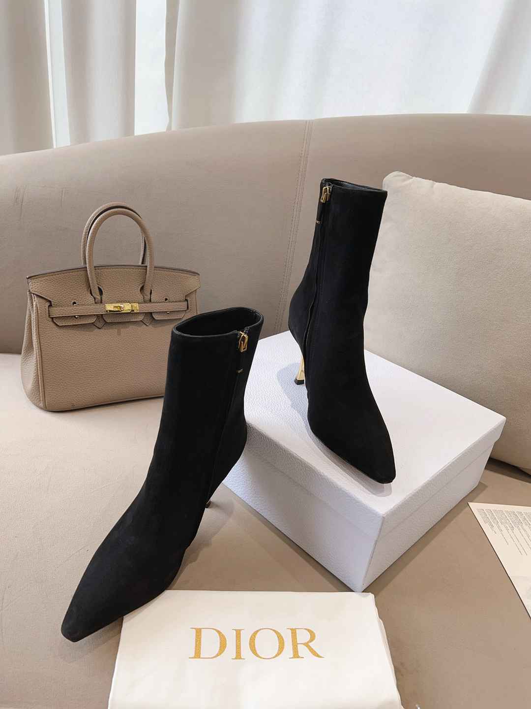 DD WOMEN D FAME HEELED ANKLE BOOT SUEDE CALFSKIN BLACK