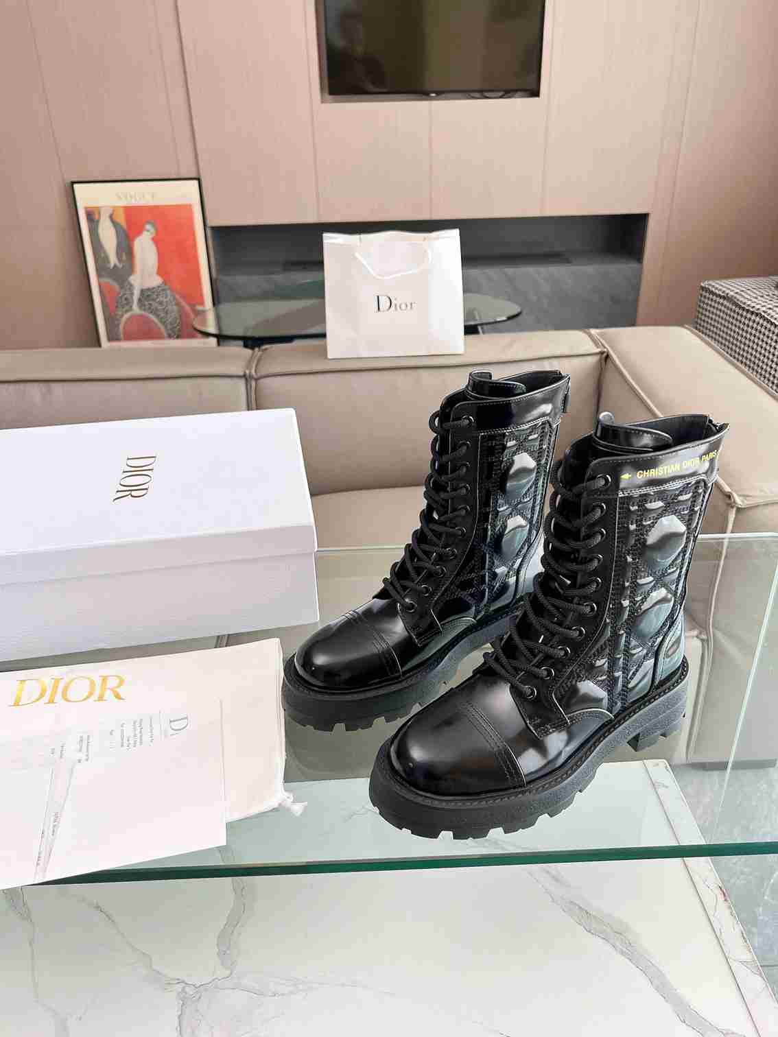 VBS D UNIT ANKLE BOOT QUILTED CANNAGE CALFSKIN BLACK KCI995CQC S900