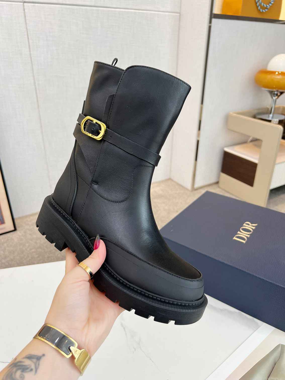 DD 30 MONTAIGNE ANKLE BOOT BLACK
