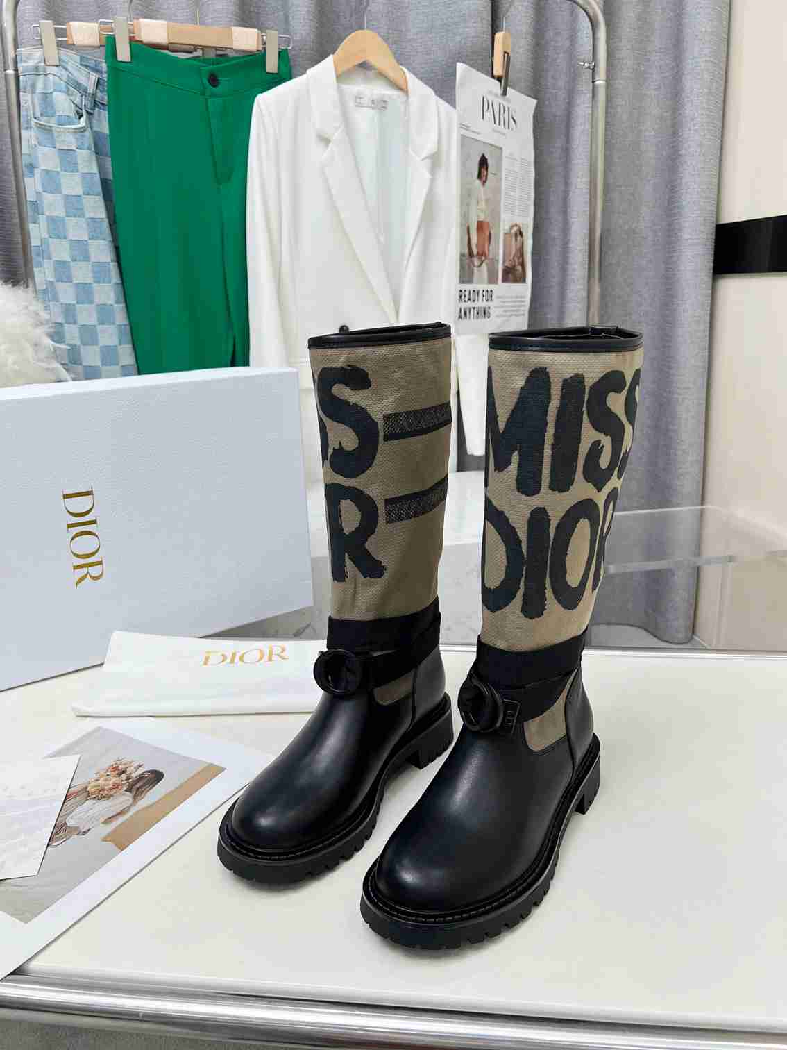 VBS D MAJOR BOOT WITH MISS VBS PRINT WARM TAUPE KDI929CMV S44X