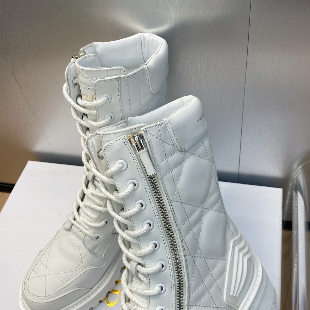 VBS D LEADER ANKLE BOOT WHITE KDI733CQC S03W