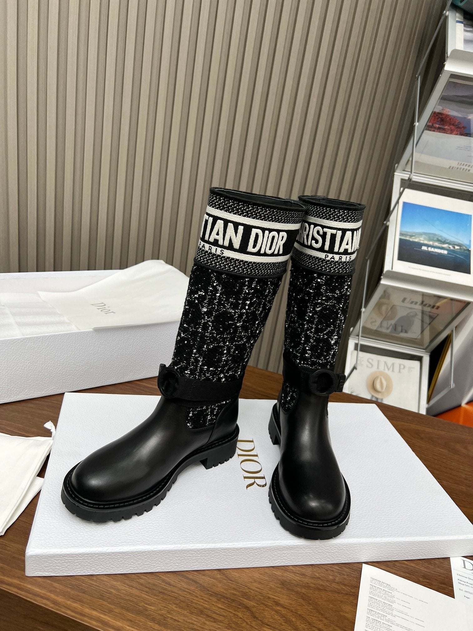 VBS D MAJOR BOOT CALFSKIN AND CANNAGE TWEED BLACK AND WHITE KCI981CWY S17X