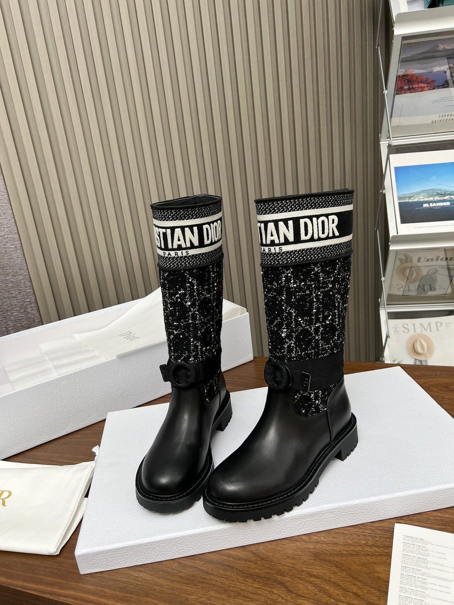 DD D MAJOR BOOT CALFSKIN AND CANNAGE TWEED BLACK AND WHITE KCI981CWY S17X