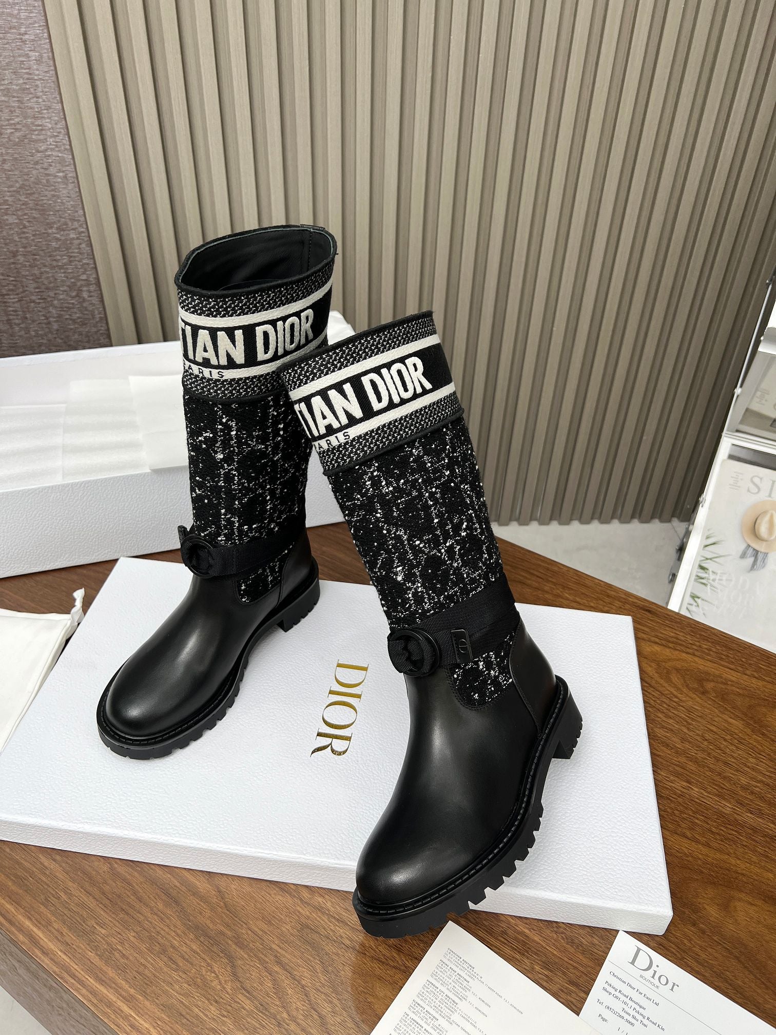 DD D MAJOR BOOT CALFSKIN AND CANNAGE TWEED BLACK AND WHITE KCI981CWY S17X